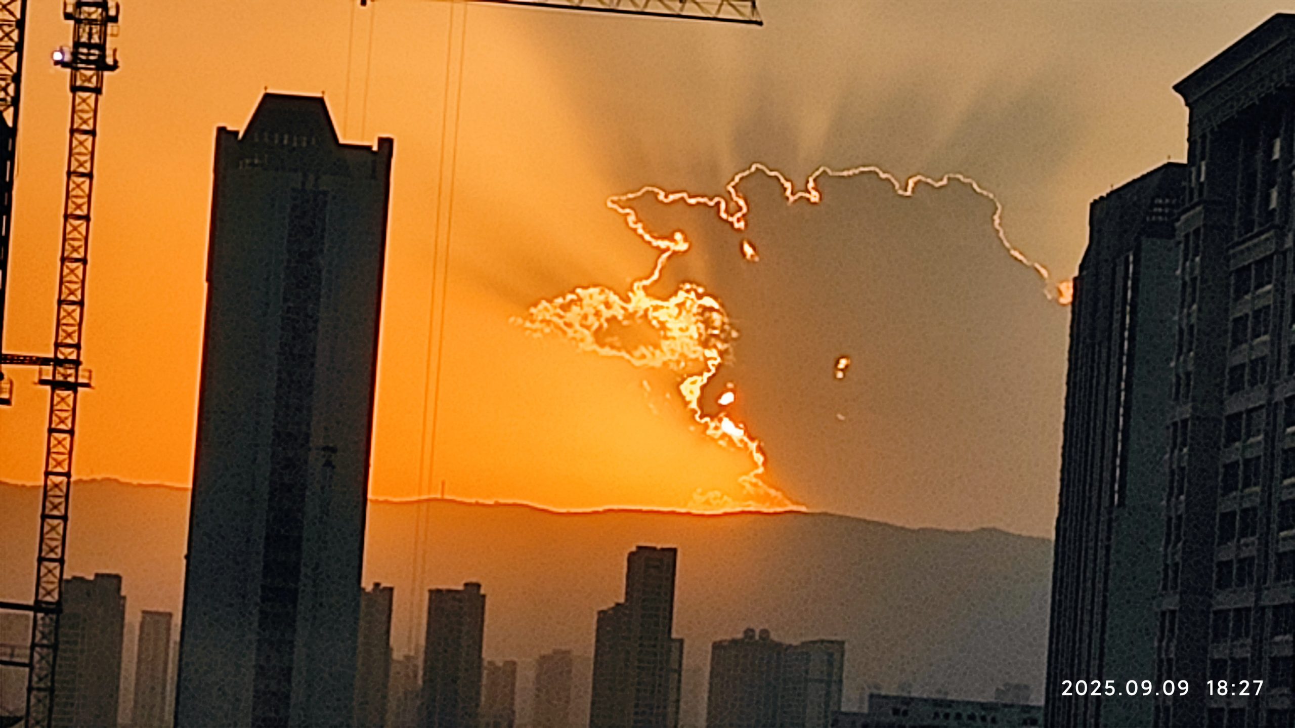 乌云背后都有闪耀的光-朝夕梦想王